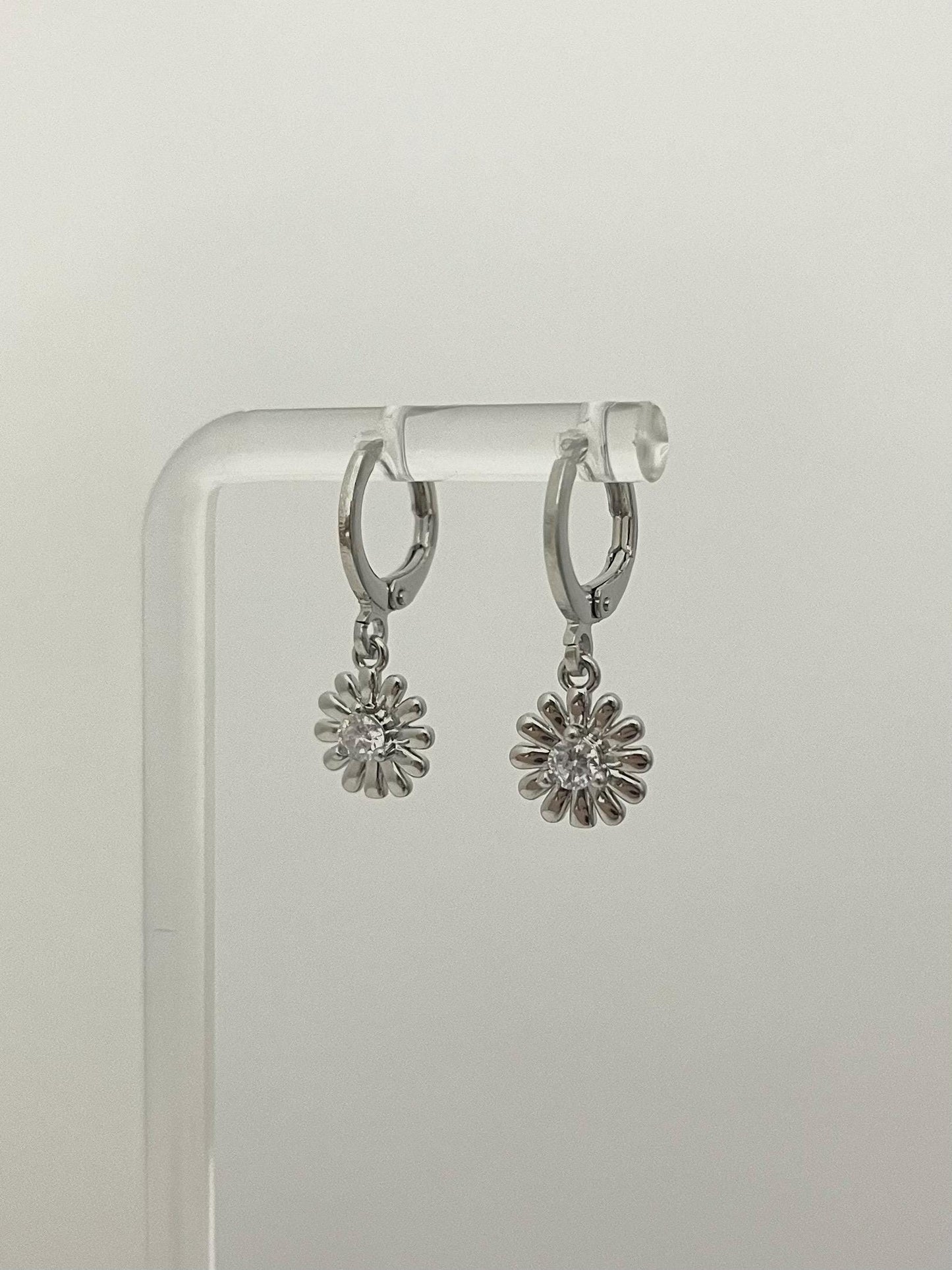 Mini Silver Daisy Earrings