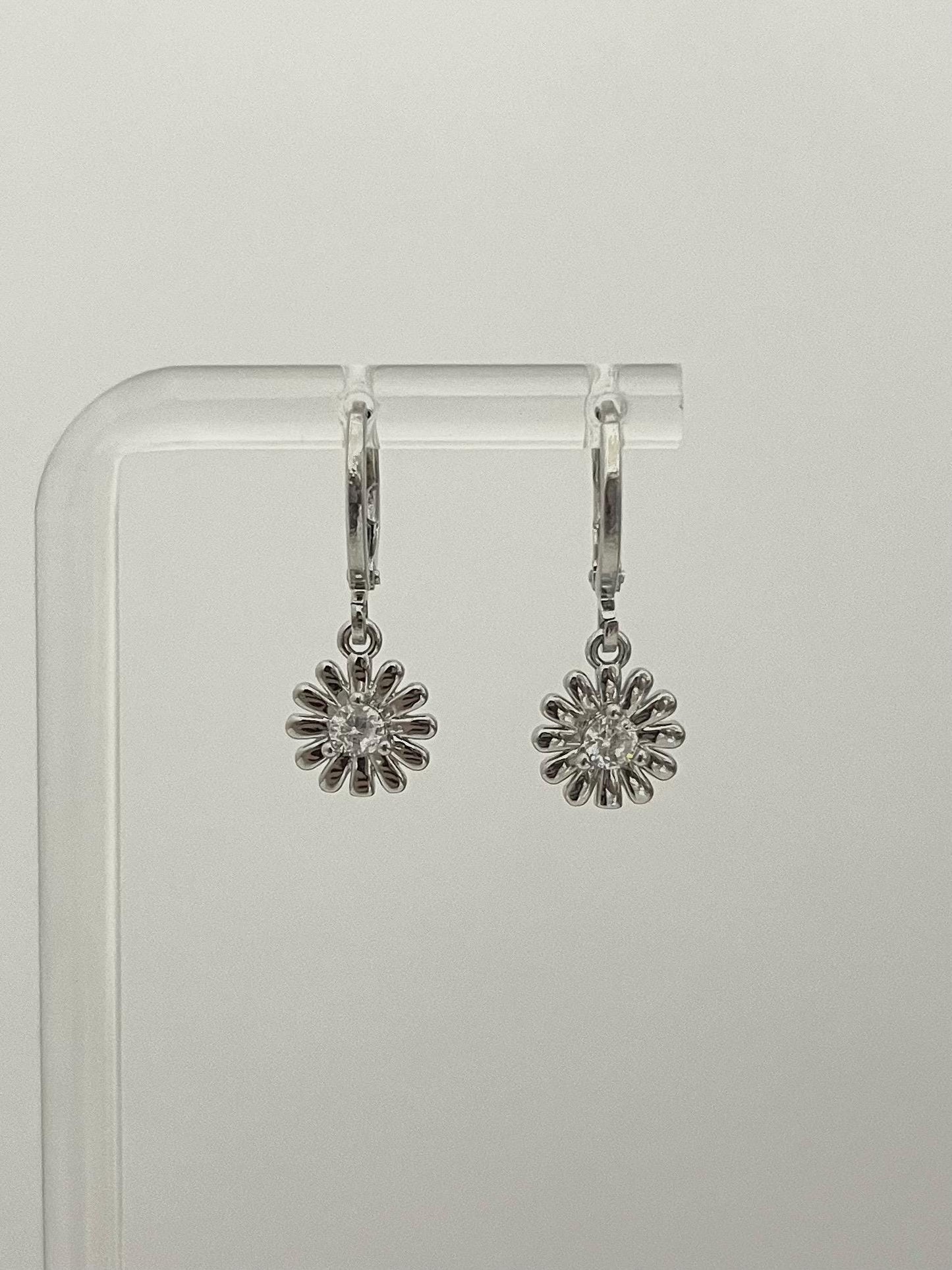 Mini Silver Daisy Earrings