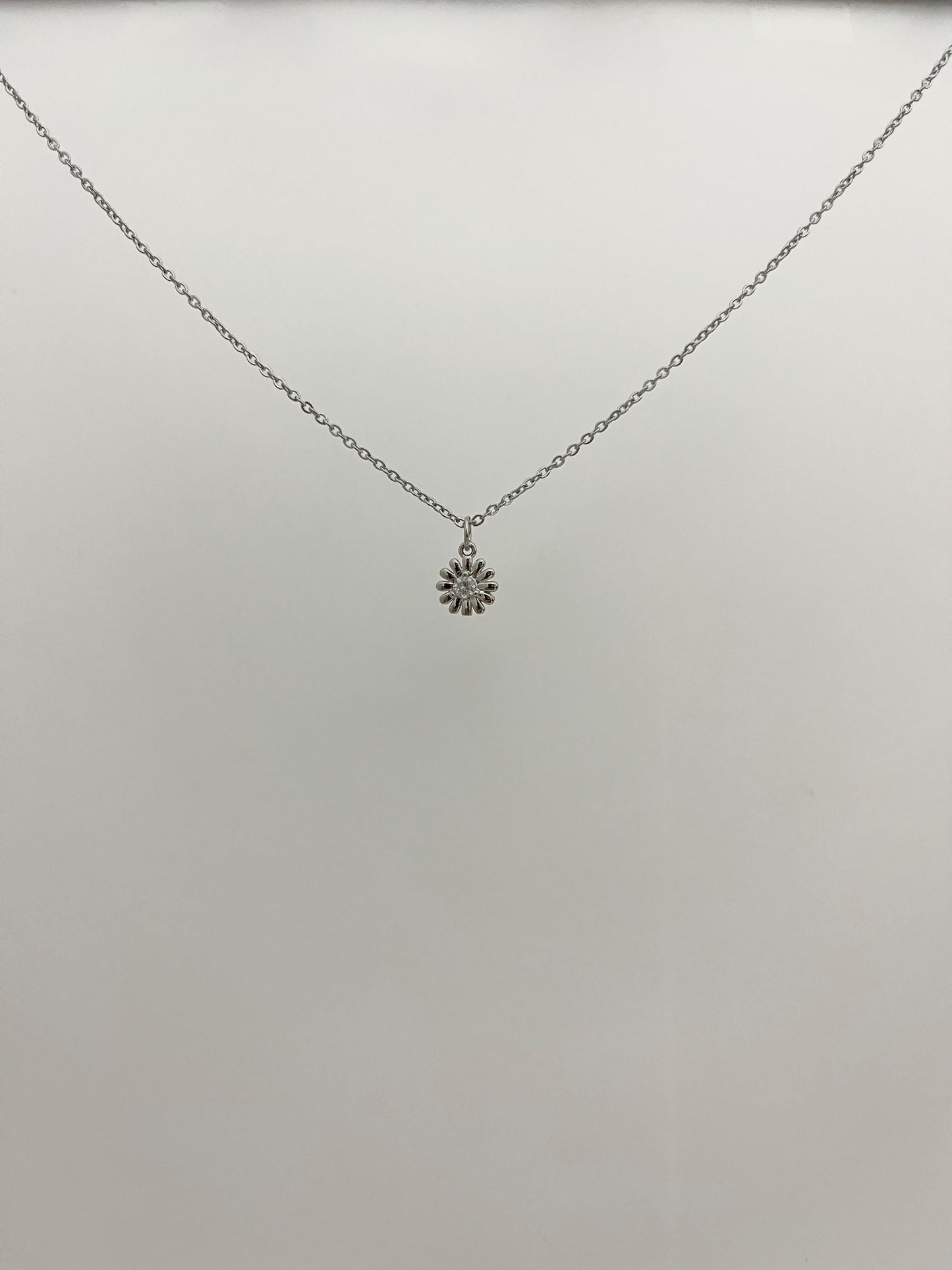 Mini Silver Daisy Necklace
