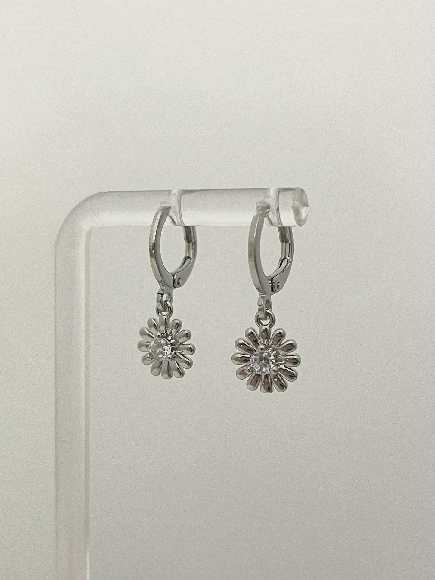 Mini Silver Daisy Earrings