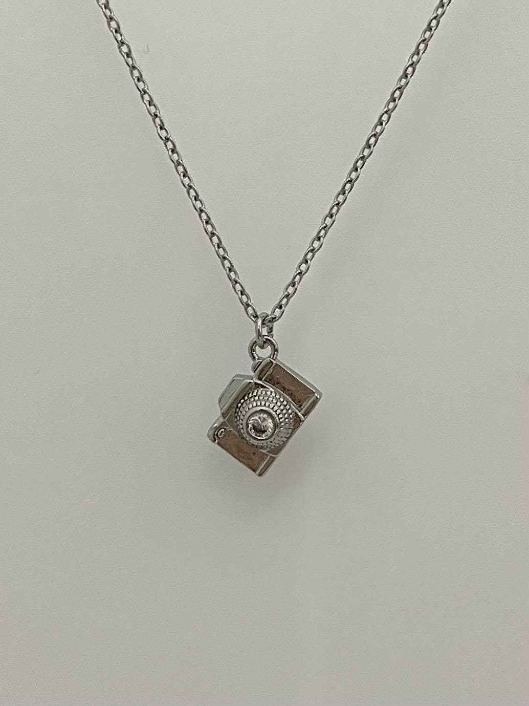 Silver Camera Pendant Necklace