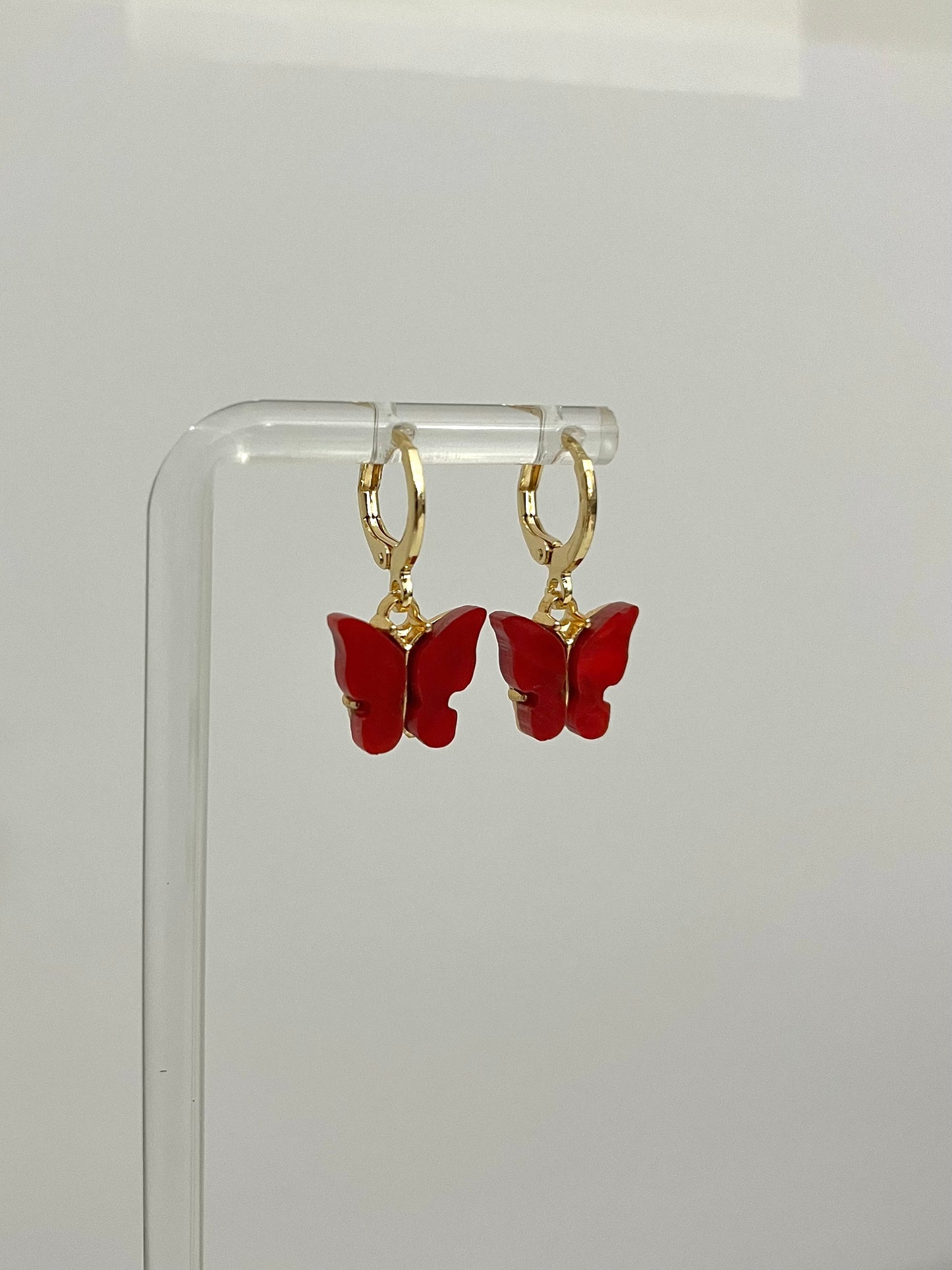 DAINTY BUTTERFLY EARRING