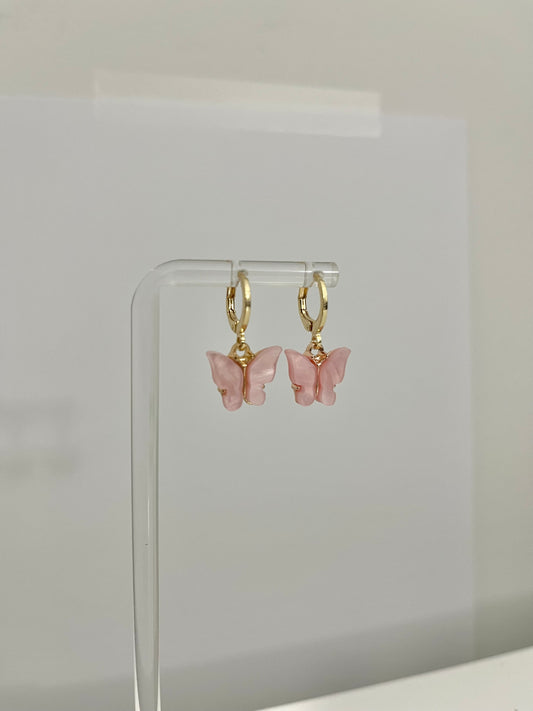 DAINTY BUTTERFLY EARRING