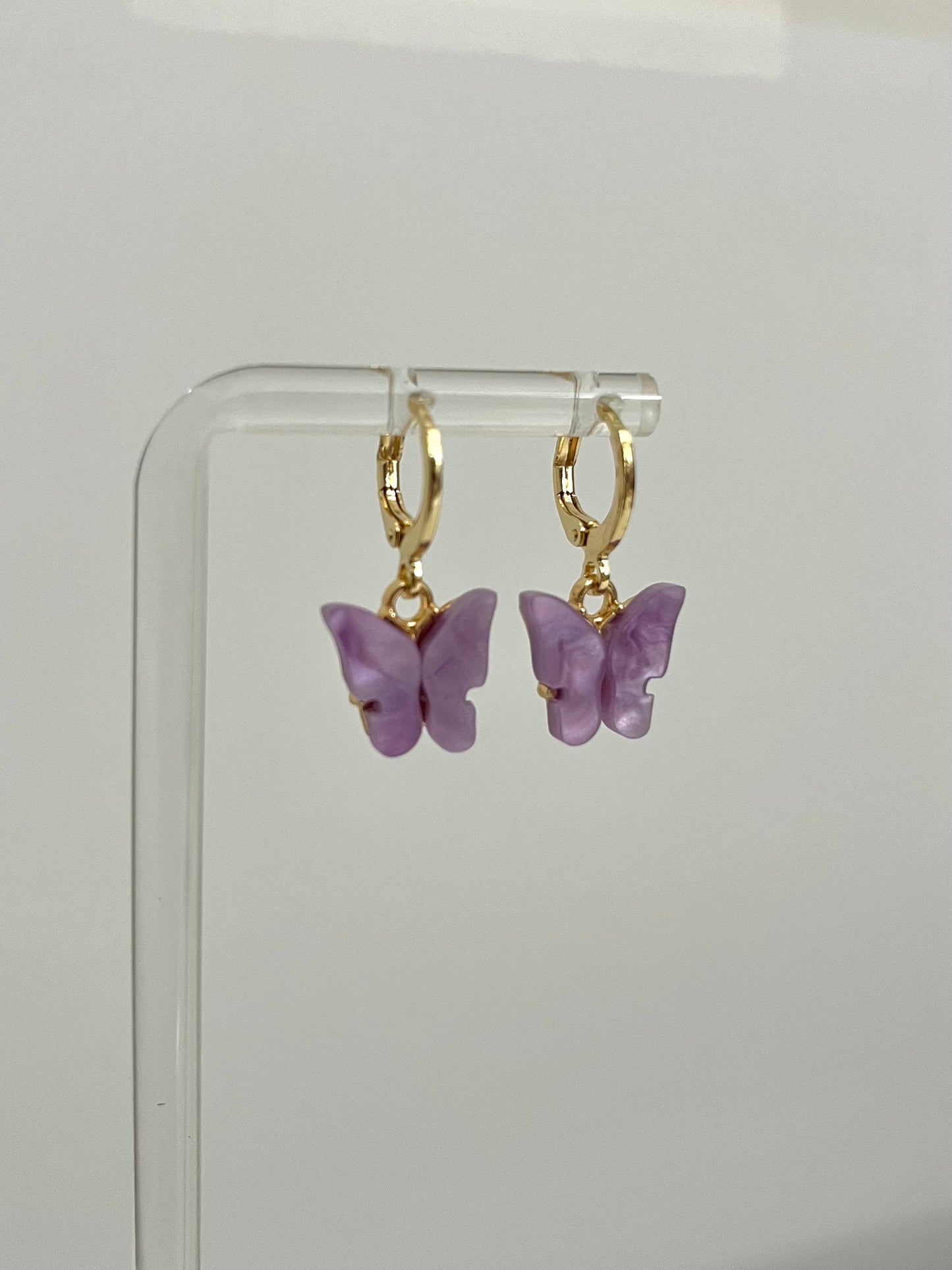 DAINTY BUTTERFLY EARRING