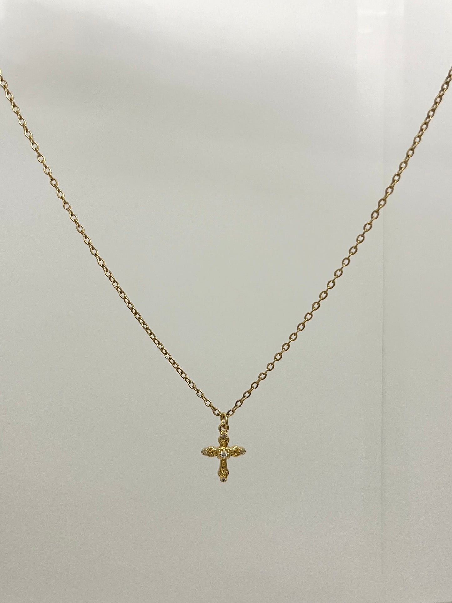 MINI CROSS NECKLACE