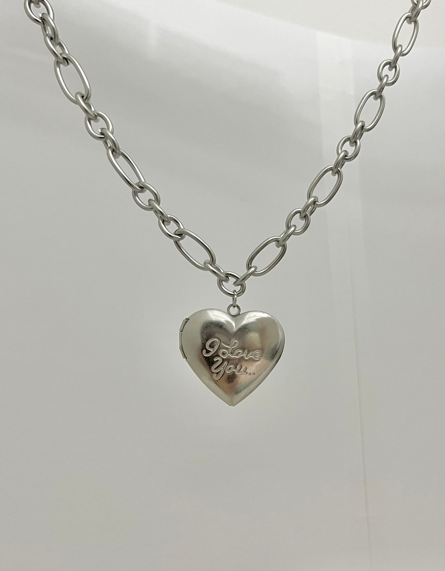 “I LOVE YOU” LOCKET NECKLACE