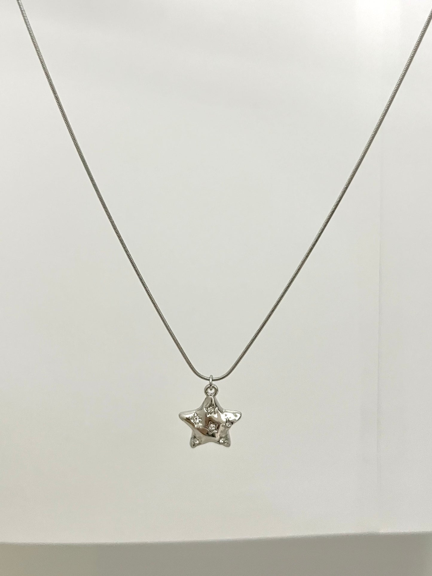 CRYSTAL STAR NECKLACE