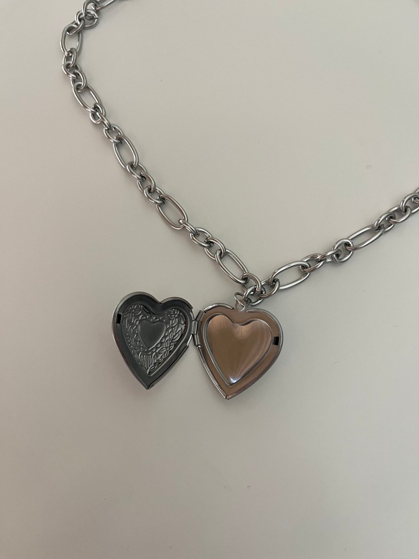 HEART LOCKET NECKLACE