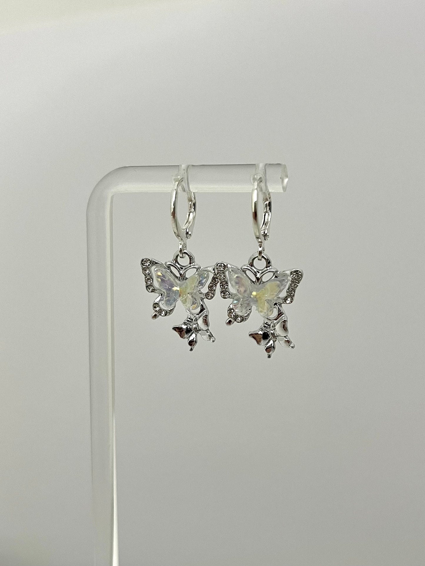 “SPARKLE” BUTTERFLY EARRING