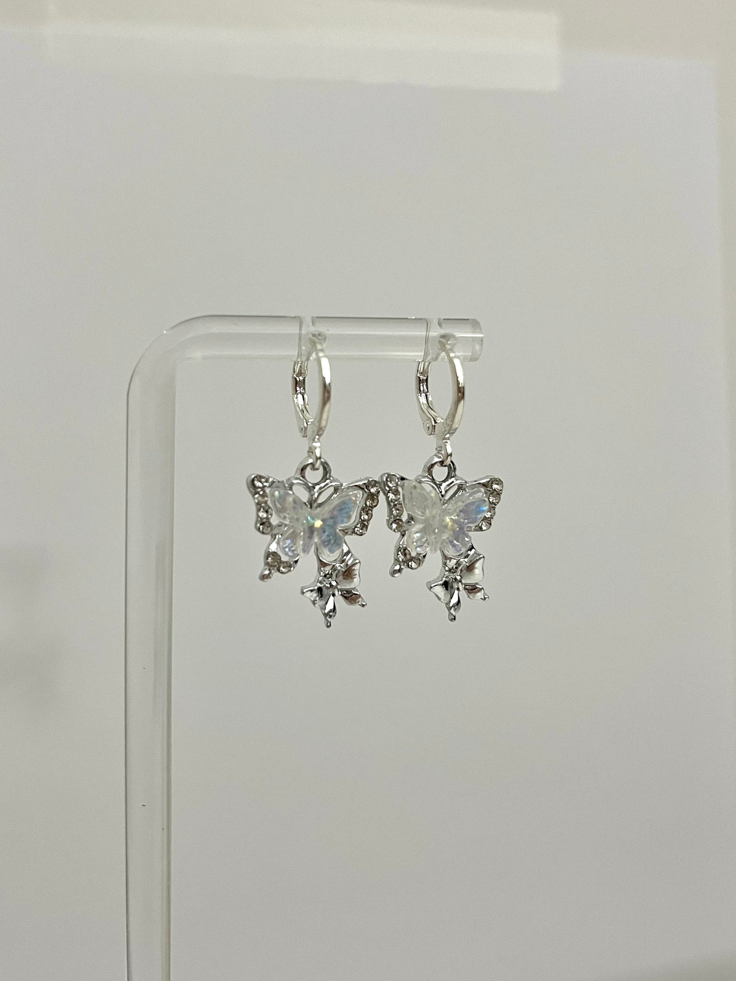 “SPARKLE” BUTTERFLY EARRING