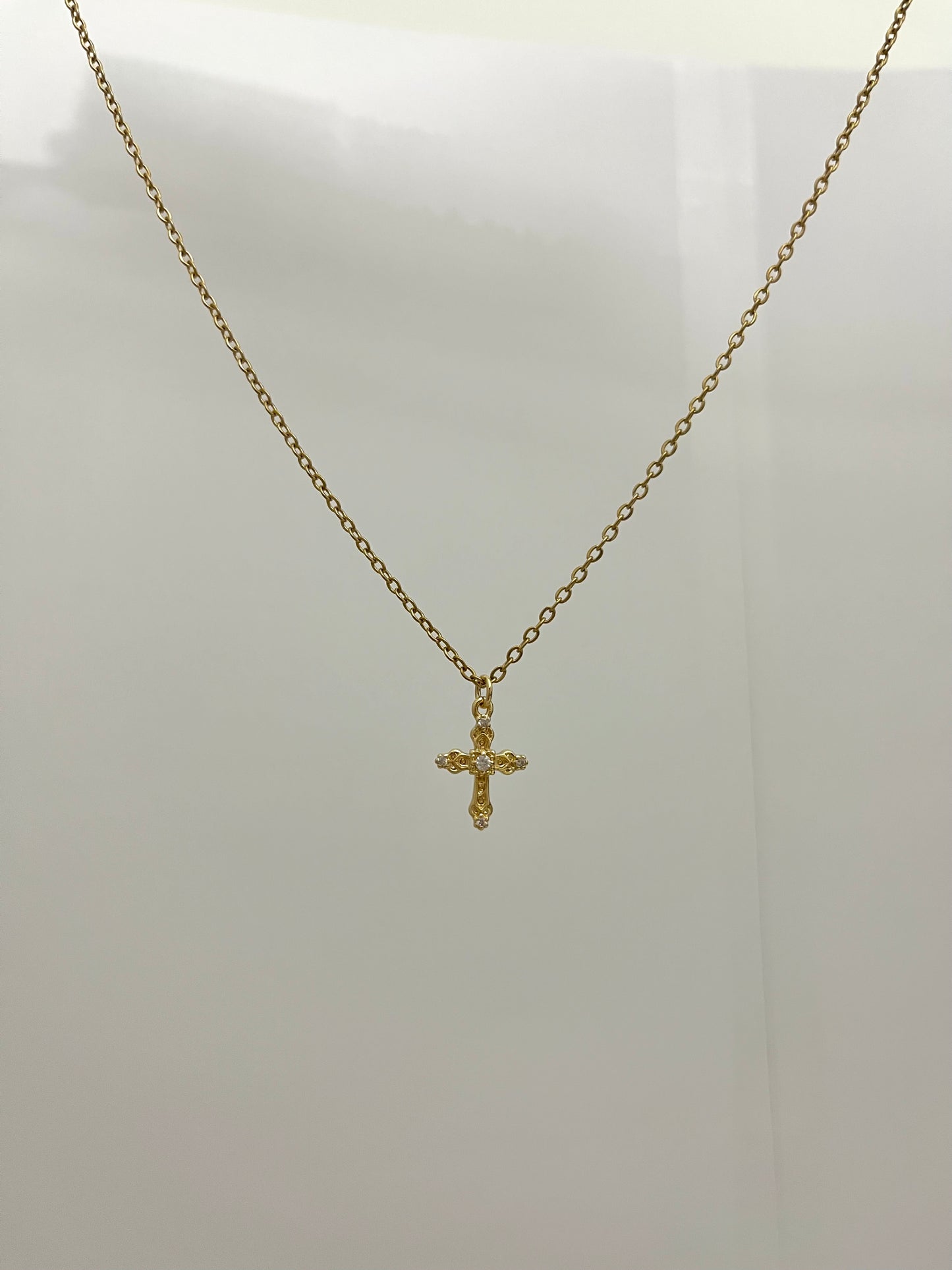 MINI CROSS NECKLACE