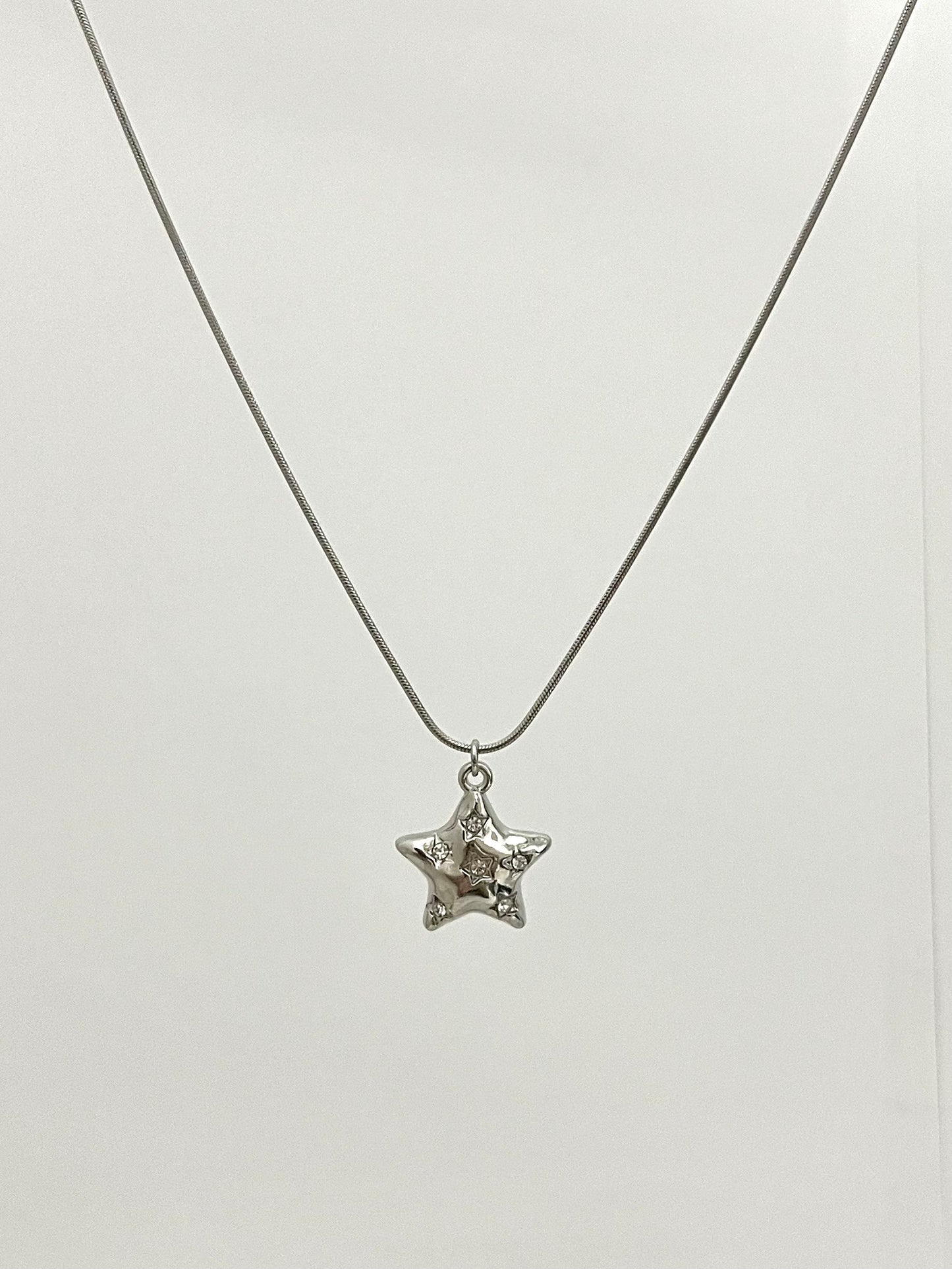 CRYSTAL STAR NECKLACE