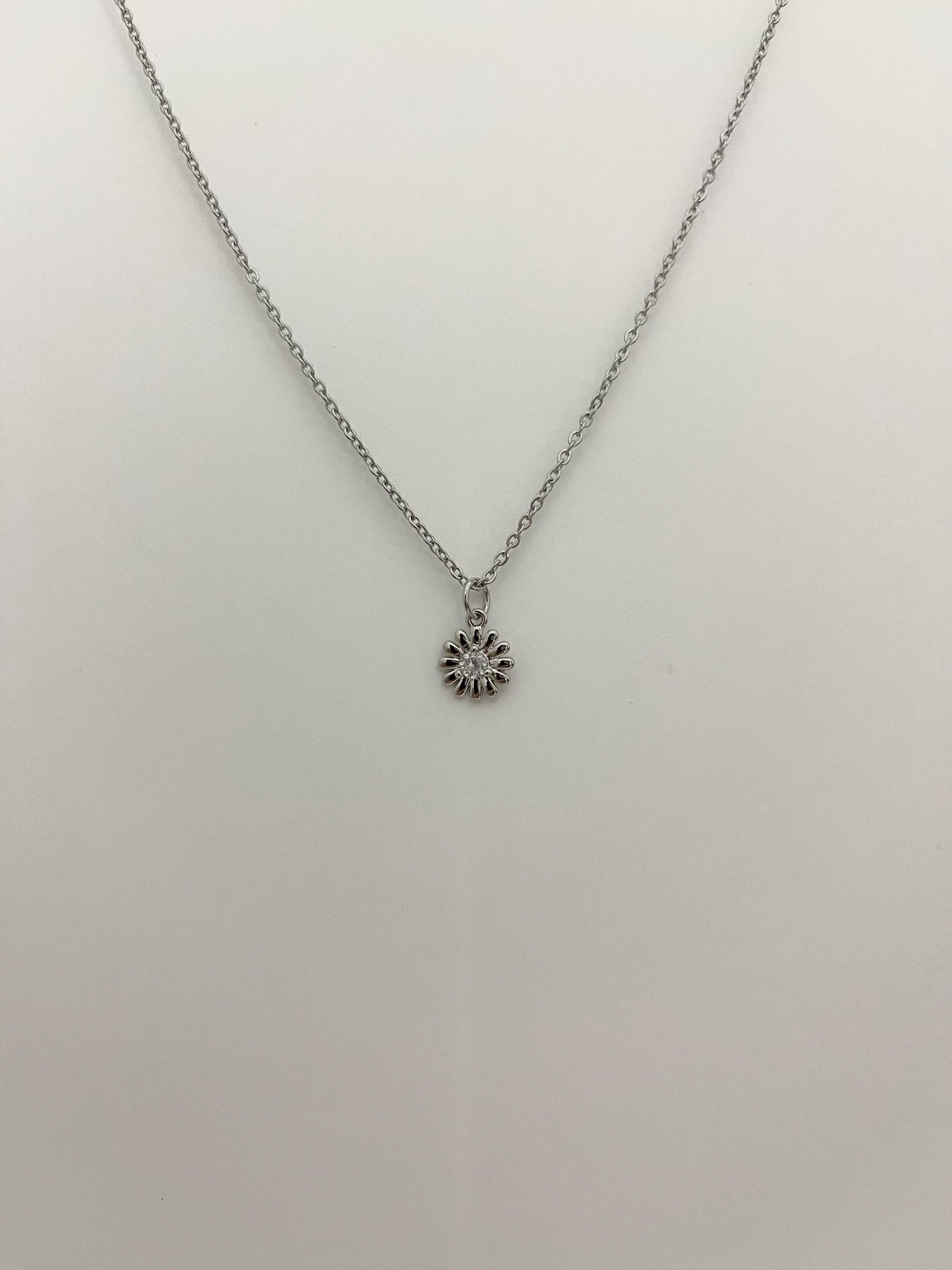 Mini Silver Daisy Necklace
